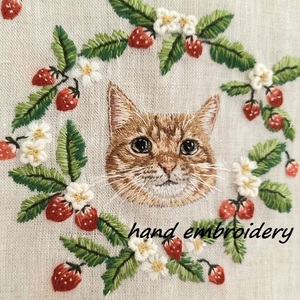  hand made! hand embroidery cat ... shoulder bag tea tiger strawberry linen100%sakoshu pouch smartphone shoulder 