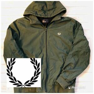 フレッドペリー　FRED PERRY L 裏地ワッフル　ナイロンジャケット　ナイロンパーカー　カーキグリーン