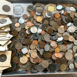 古銭 外国コイン まとめて 約3、5kgの画像1