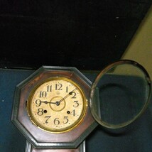 古時計 柱時計 掛時計 振り子時計 ボンボン時計 ゼンマイ式 八角 メーカー不明 約48×30cm 厚さ約11cm 昭和レトロ ジャンク AD-25_画像2