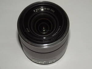 ■中古SONYソニー E18-55mmF3.5-5.6OSSシルバー■ ソニーEマウントAPS-Cサイズセンサー用標準ズームレンズ■手振れ補正■