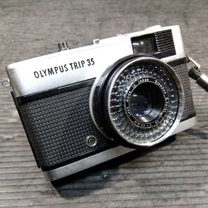 ケース付 動作未確認 OLYMPUS TRIP35 オリンパス 1:2.8 f=40mm 昭和レトロ フィルムカメラの画像3