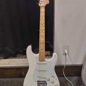 fender made in Japan hybrid 68 ラージヘッド貼りメイプルヨセミテスチールブロックバイパステーパ