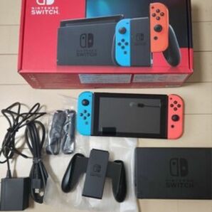 未使用に近い　ニンテンドー　スイッチ　Nintendo Switch ジョイコン　ネオンブルー　ネオンレッド 新モデル