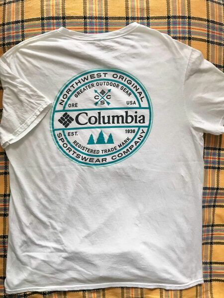 Columbia バックプリント　半袖Tシャツ