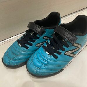 ニューバランス 18.5cm サッカー トレーニングシューズ スニーカー 靴 ブランド