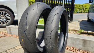 [ burr mountain ] Pirelli Diablo super Corsa V4 SC1 120/70ZR17,200/55ZR17( front and back set )DIABLO SUPERCORSA[ ultimate low running ]