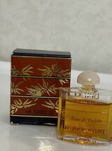 イヴ・サンローラン　Yves Saint Laurent　OPIUM　オピウム　オードトワレ　ボトル　ミニ香水　7.5ml　残量たっぷり　定形外発送は220円_画像2