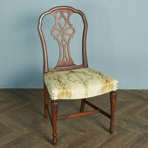 [79941]英国 クラシック ダイニングチェア 鋲留め ファブリック ウォールナット 木彫刻 椅子 イギリス 西欧 アンティーク スタイル