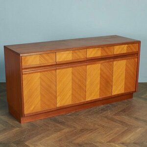 [77491] rare G-PLAN Chevron sideboard cheeks herringbone Britain Vintage cabinet living board ji- plan Vintage 