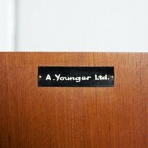 [69292]Younger サイドボード ヴィンテージ イギリス 食器棚 カップボード リビングボード キャビネット 木製 英国 ヤンガー ビンテージ_画像3
