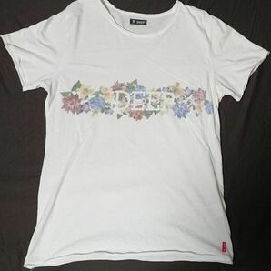 DEEP 花柄 Tシャツ フラワー 白T 女性にも