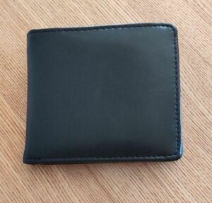 新品 二つ折り財布 レザー 黒 シンプル 革 ブラック メンズ シンプル