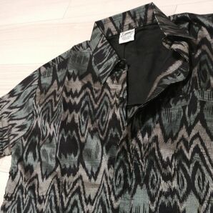 ビンテージ シャツ　マテリアル カーキ エキゾチックで エスニック　インドネシア　バリ島　レスタリ　　手織りのシャツ