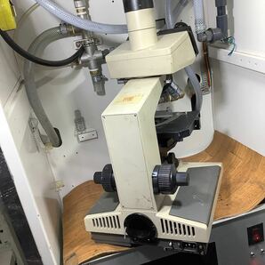 オリンパス BH2シリーズ顕微鏡 中古品一般的な通電まで済みです。注意ランプ切れその他キズパーツカケ有り品です。(現状渡し品です。)の画像8