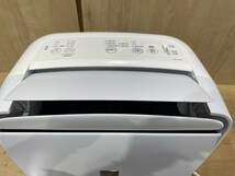 【１３－３８】SHARP シャープ 冷風・衣類乾燥除湿機 プラズマクラスター 除湿器 CM-J100-W 2021年製 説明書有 シールベタ付き有 中古品_画像2