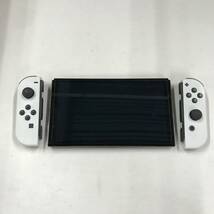 gy161 送料無料！箱ダメージ有り 動作品 Nintendo Switch ニンテンドースイッチ 本体 有機ELモデル ホワイト_画像3