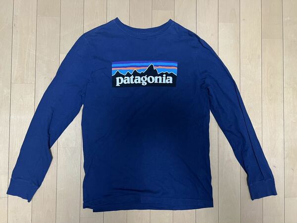 送料無料 patagonia ボーイズ・ロングスリーブ・グラフィック・オーガニック・Tシャツ（中古）