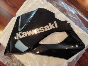 Kawasaki　ZX25R 純正アンダーカウル　左側　新車外し　ブラックメタリック