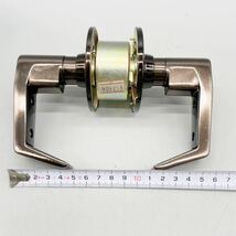 【新品 未使用】SHOWA LOCK 昭和ロック SK-VL U15 レバータイプ バックセット60mm 円筒錠 ブラウン 説明書付 ドアノブ ドアレバー 住宅 扉_画像4