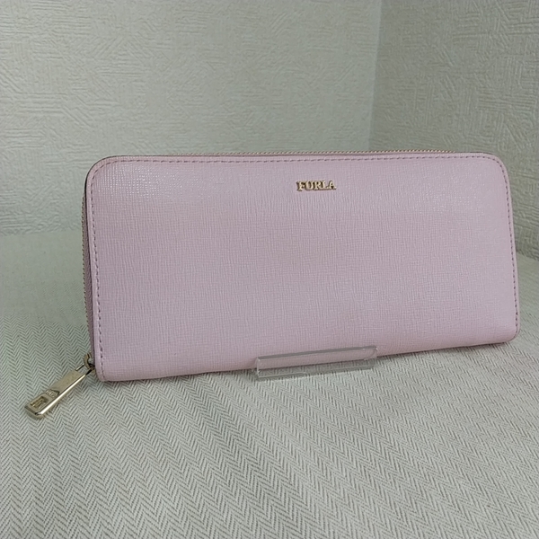 （送料込）フルラ■長財布 ラウンドジップ ピンク系 型押しレザー FURLA