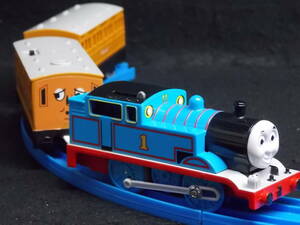 May.sale!{U00..... Thomas 3 both } postage is cheap! Plarail USED