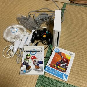 任天堂 Nintendo Wii 本体　コントローラー不調　 ゲーム 付き　マリオカート　テニス　（05.07）