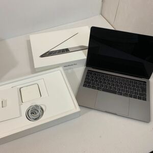 美品　Apple MacBook Pro 13インチ　A 1706 MNQF2J/A スペースグレイ メモリ8GB 512GB 初期化済　（05.29）