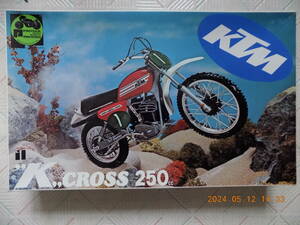 KTM ”K” CROSS 250cc (PROTAR 1/9scale Mod.11142)