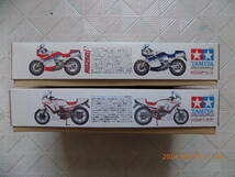 TAMIYA 1/12 MOTORCYCLE SERIES SUZUKI RG250Γ with FULL OPTIONS (NO.29) & HONDA VT250F INTEGRA (NO.30)_画像2