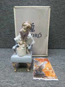 *LLADRO Lladro 6512 стул ..... кошка . играть девушка керамика кукла [ прекрасный товар . коробка NG]