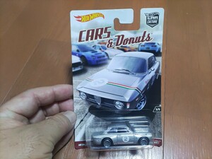 HotWheels　CARS＆Donuts ALFA ROMEO GIULIA SPRINT GTA ブリスターフェンダー　リアルライダー