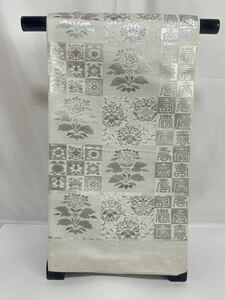 ■呉服屋 禅■ 未使用品 綴れ織 唐織 草花 銀糸 印相体 刺繍 プラチナ箔 袋帯 六通 和装 和服 着物 正絹 フォーマル 上代198000円 #KUR158