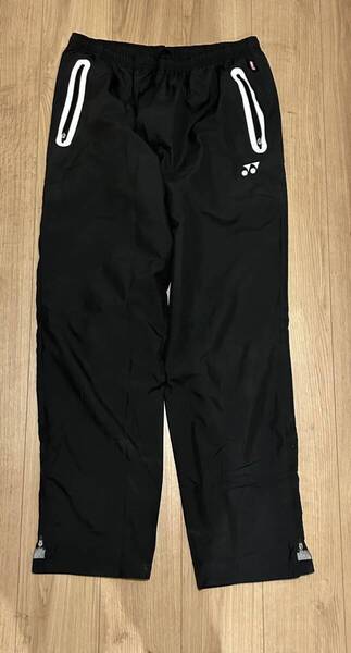 送料無料 ヨネックス 中古 ロングパンツ 裾に丸まりあり プラクティスパンツ ブラック ヒートカプセルTi シンプル 人気 XOサイズ
