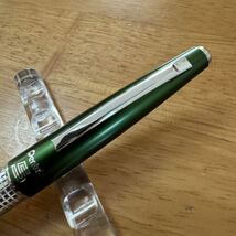 新品 廃盤 Pentel ぺんてる 5 KERRY ケリー シャーペン 0.5mm 緑 グリーン 旧型 キャップ式 ダース箱付き 昭和レトロ_画像5