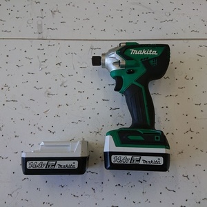 【中古現状品】【充電器付属なし注意】MAKITA　マキタ　MTD001D　充電式インパクトドライバ　バッテリー×2付属