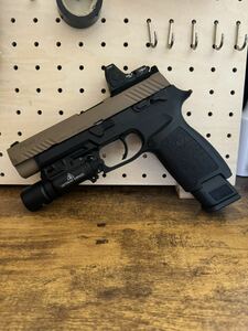 ＬａｙＬａｘM17 Co2 GBB SIGSAUER ドットサイト ガスガン BK 