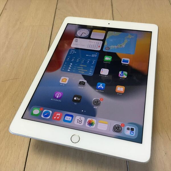 569)Apple iPad 第5世代 WiFi 32GB シルバー 9.7インチ Retina A9/2GB/32GB MP2G2J/A（140569）