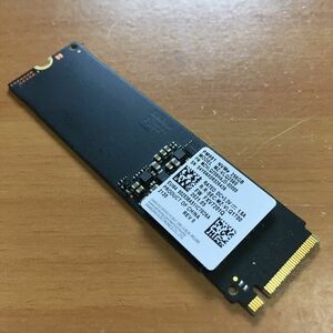 8)Samsung SSD 256GB PCIe NVMe M.2 2280 MZ-VLQ256B 使用時間 1208時間