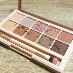 クリオ( CLIO )プロアイパレット Pro Eye Palette #09 BOTANIC MAUVE アイシャドウ