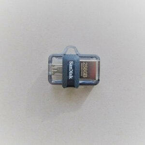 開封品 SANDISK 256GB USBメモリー USB3.0 最大150MB/s OTG(Android対応) 動作確認済み