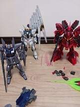 ガンプラ　ジャンク品　3体セット(νガンダム　スペシャルコーティングバージョン等)_画像1