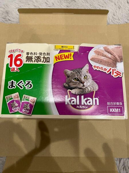 カルカン パウチ やわらかパテ キャットフード まぐろ 着色料・発色剤 無添加 成猫用 70g×16袋