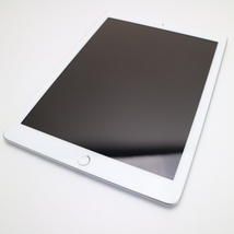 超美品 SIMフリー iPad 第6世代 32GB シルバー タブレット 白ロム 中古 即日発送 Apple あすつく 土日祝発送OK_画像1