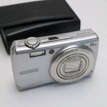 超美品 FinePix F100fd シルバー 即日発送 FUJIFILM デジカメ デジタルカメラ 本体 あすつく 土日祝発送OK_画像1