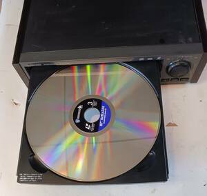 レーザーディスク／CD／CDV／LD／プレーヤー　レーザーディスクプレーヤー　型名：CLD－V０００８　色：黒　メーカー：PIONEER