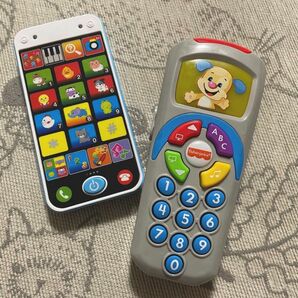 フィッシャープライス(fisher price) わんわんのバイリンガル・リモコン6~36カ月2点セット美品 赤ちゃんスマホ