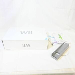 03760 【中古】 Wii 本体 ＋ ソフト２本（Wiiスポーツ、Wiiフィット） セット スタンド付き 任天堂 Nintendo レトロゲーム機 据置機 懐ゲー