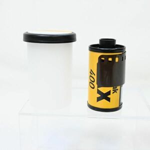 04797 【ジャンク】 コダック カラーフィルム MAX 400 27枚撮り 未使用だが期限切れ 熟成フィルム レトロ カメラ用品 写真用品