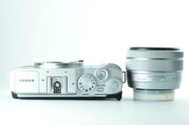 富士フイルム X-A7 ミラーレス一眼カメラ XC15-45mm F3.5-5.6 OIS PZレンズ付 シルバー_画像4